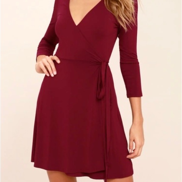 NWT Lulu’s Twirl Worthy Burgundy Wrap Dress Size Small - Picture 2 of 12